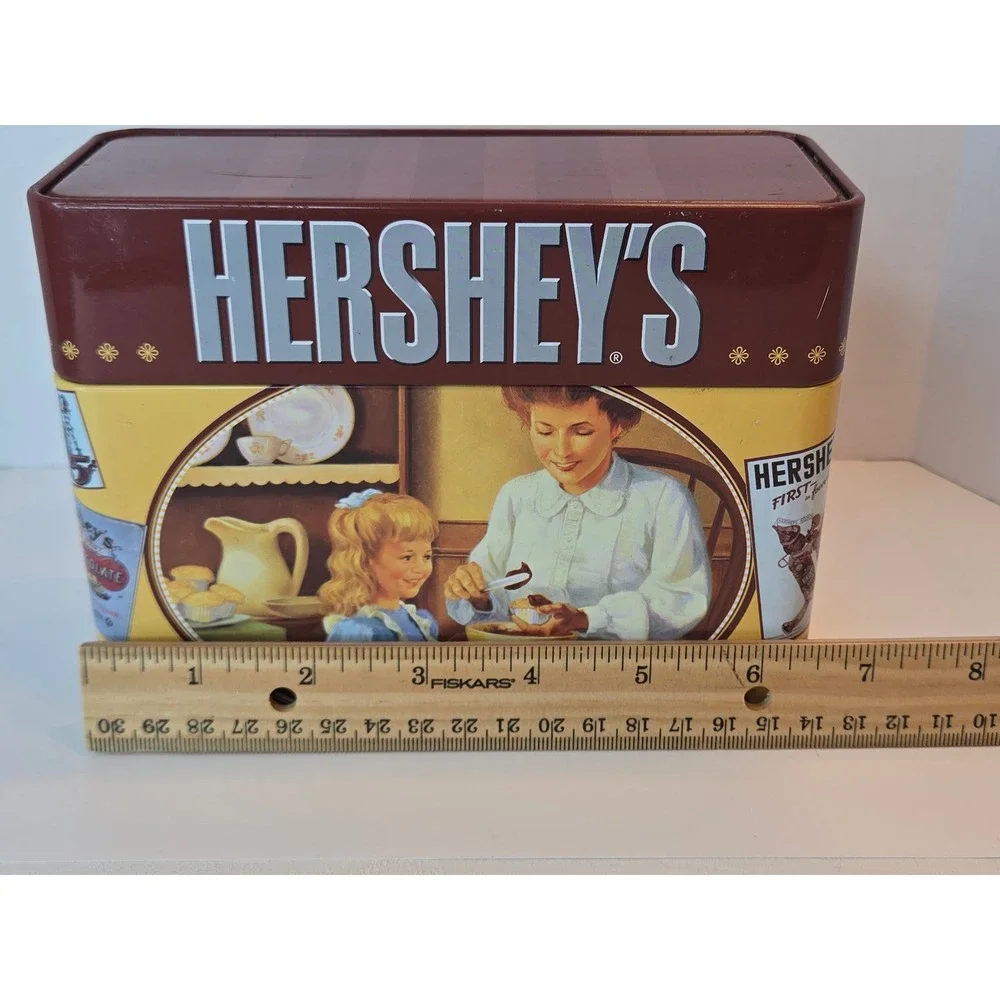 Hershey's Vintage Style Recipe Tin‎ with Dividers and Cards Brown Yellow 2013